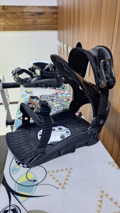 Snowboard Salomon Lotus 151 cm + attacchi Speedfit M Sport invernali sulla neve