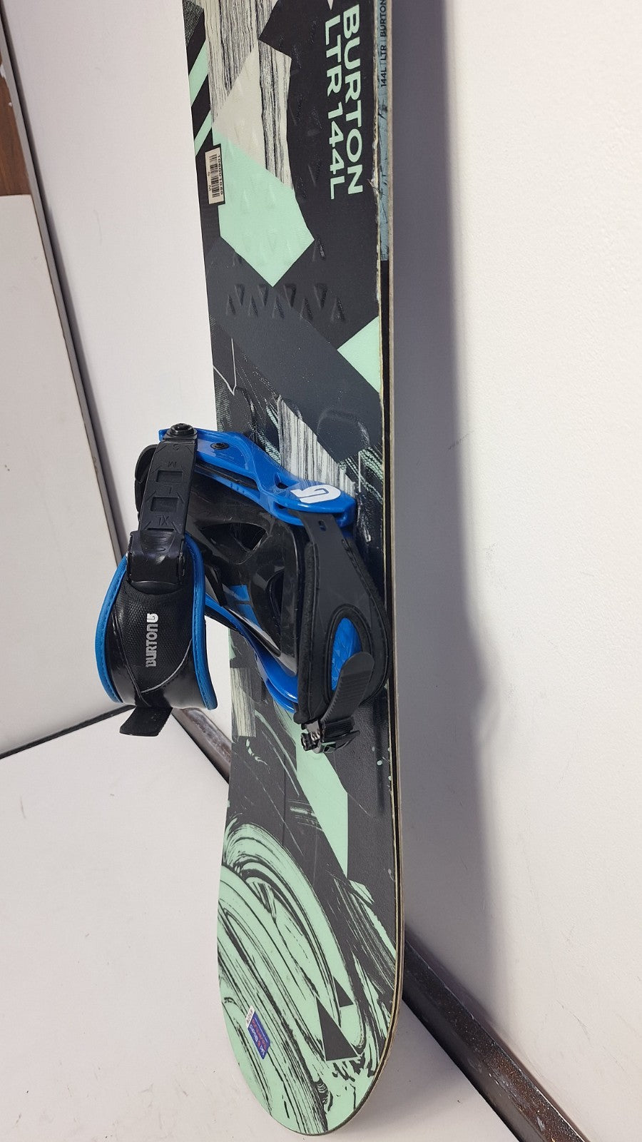 Burton LTR 144L cm Snowboard + Burton S  Bindings Winter Snow Adventure Fun