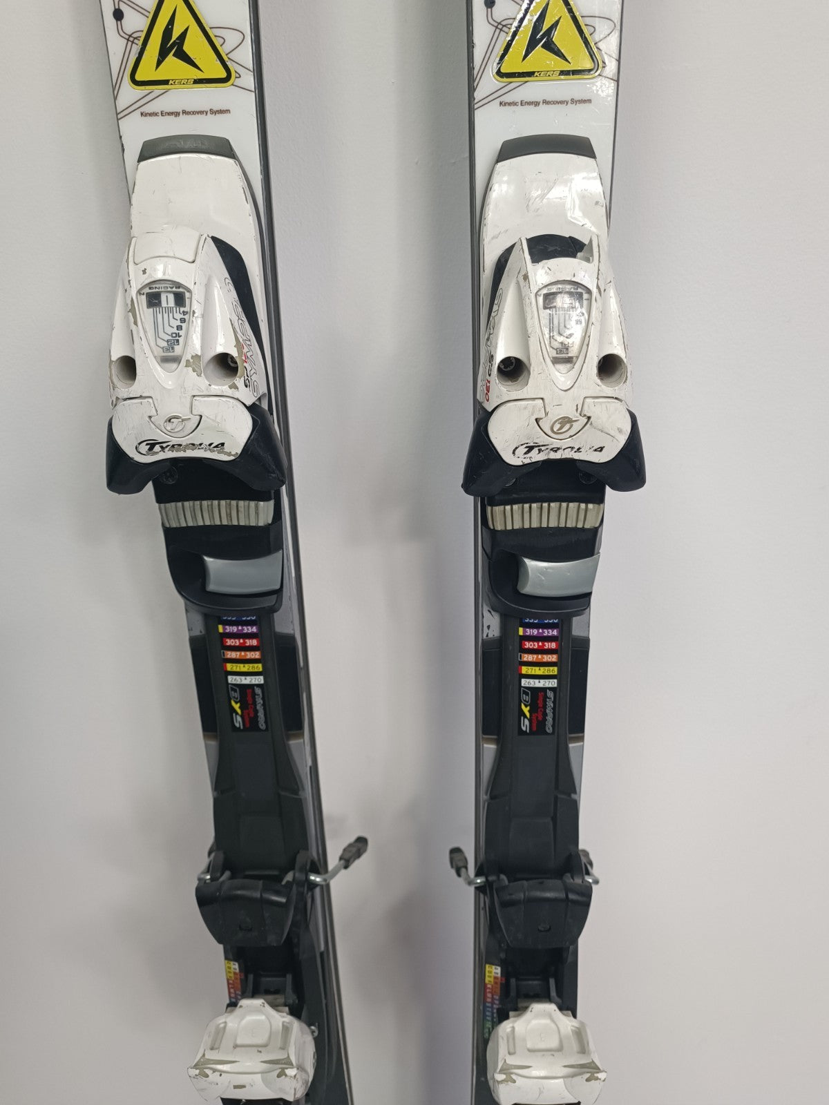 HEAD  World Cup i.Speed 180cm Ski + Tyrolia SP13 Bindings Winter Sport