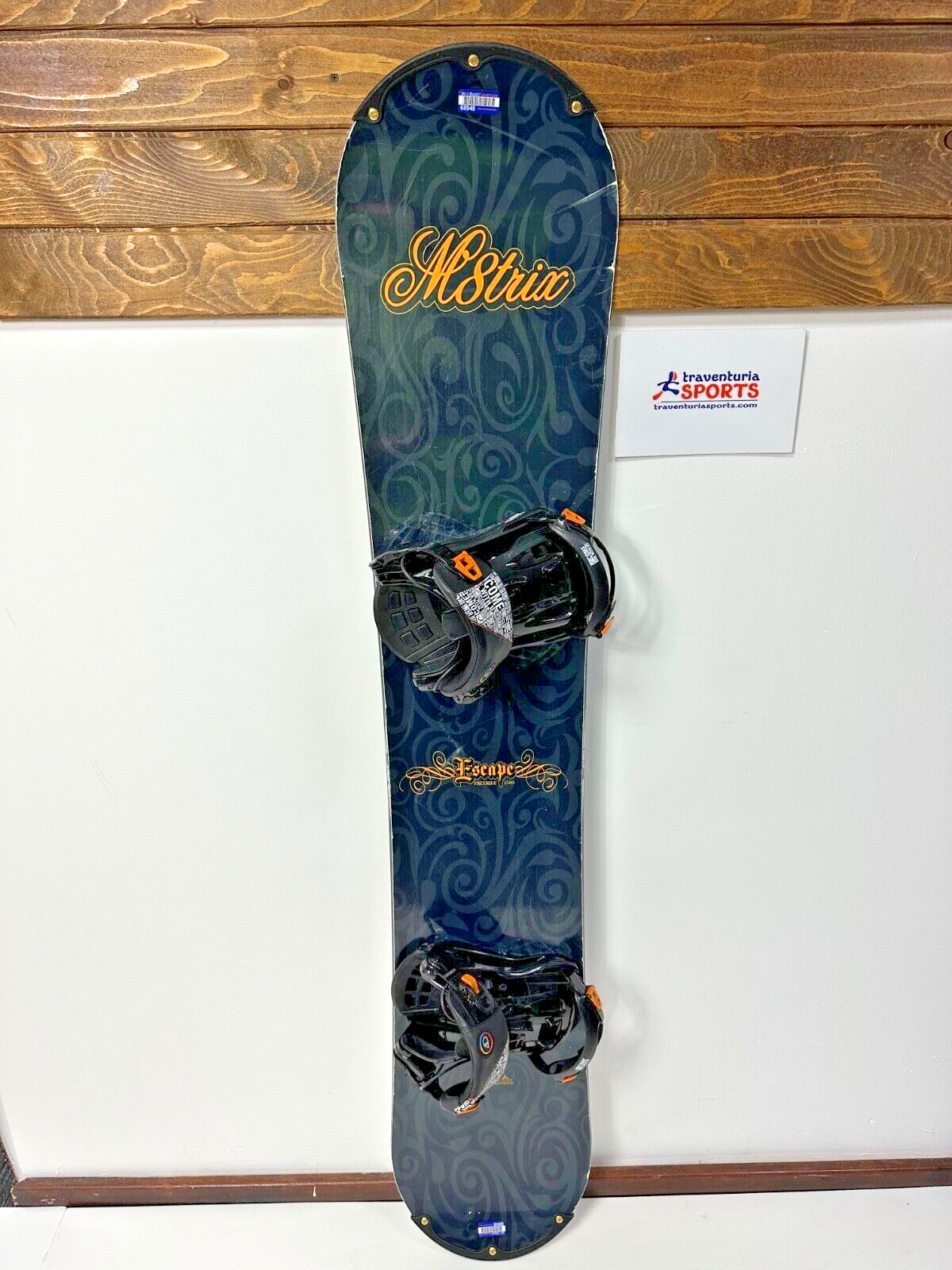Snowboard Matrix Escape 158 cm + fixations HEAD NX taille L Aventure hivernale