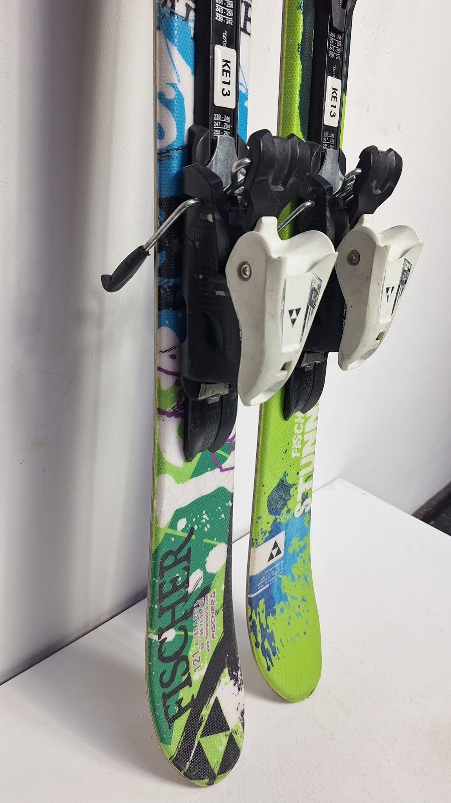 Fischer Stunner 121 cm Ski + Fisher 4.5 Bindings Winter Sports Fun Adventure