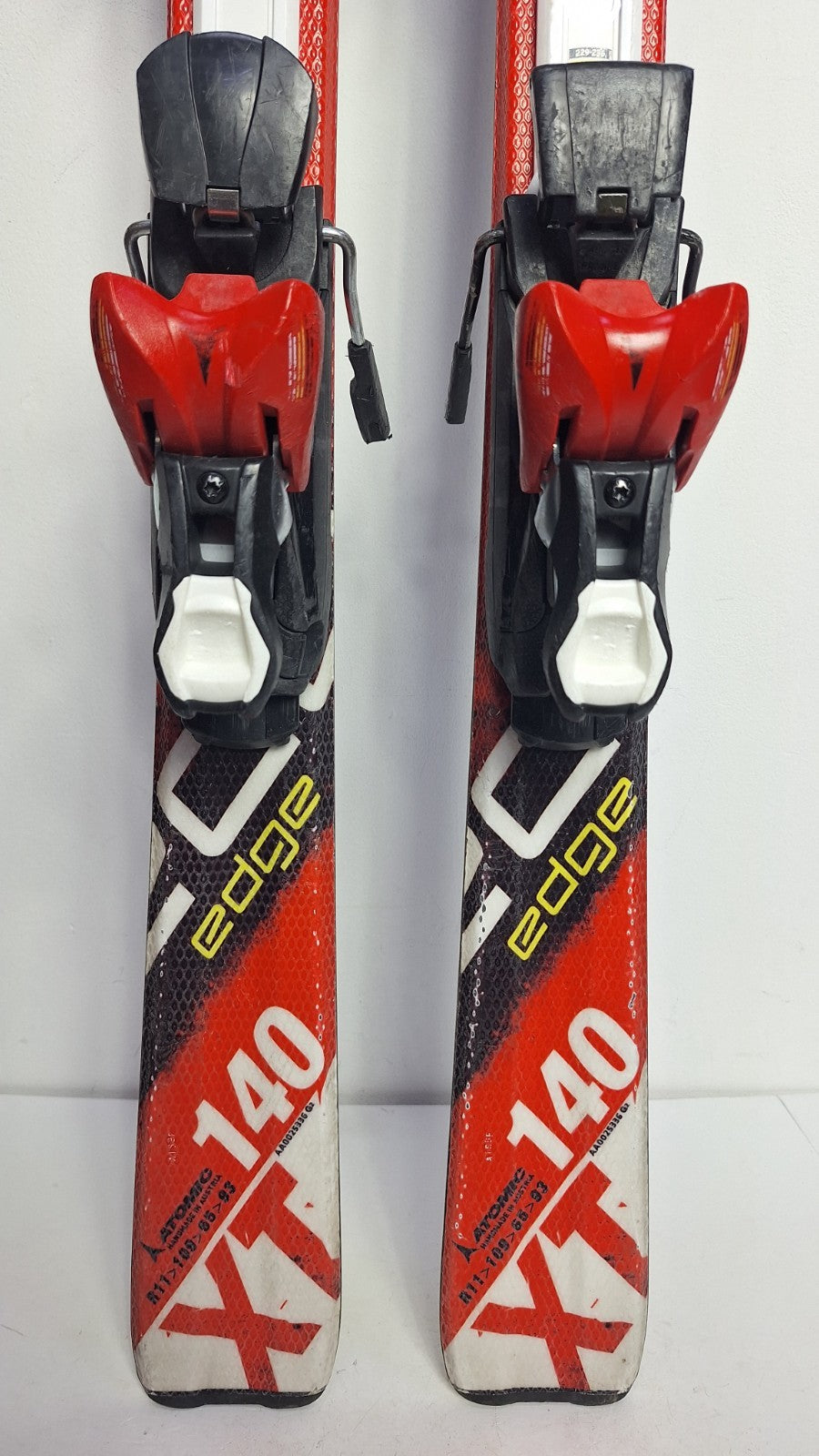 Atomic Redster XT Edge 140cm Ski + Atomic 7.5 Bindings Winter Snow Adventure