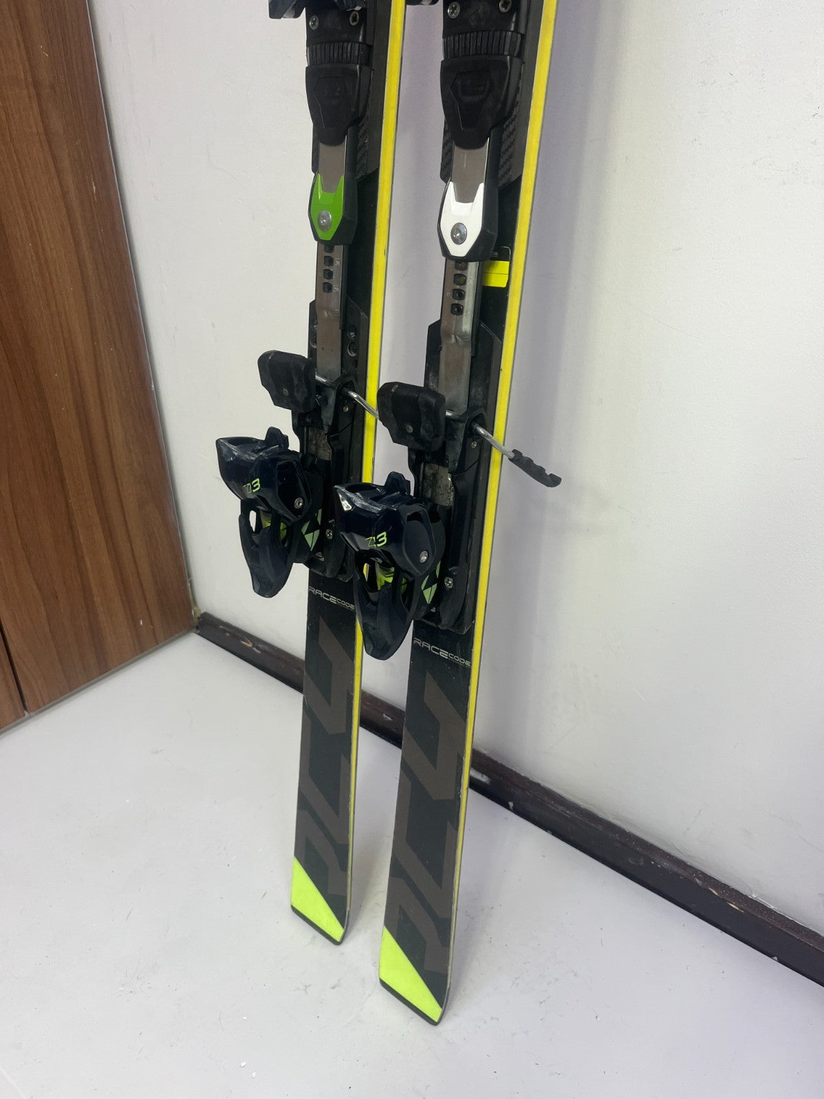 Ski Fischer RC4 GS 170 cm + fixations Fischer Z13 Sports d’hiver Plaisir et aventure