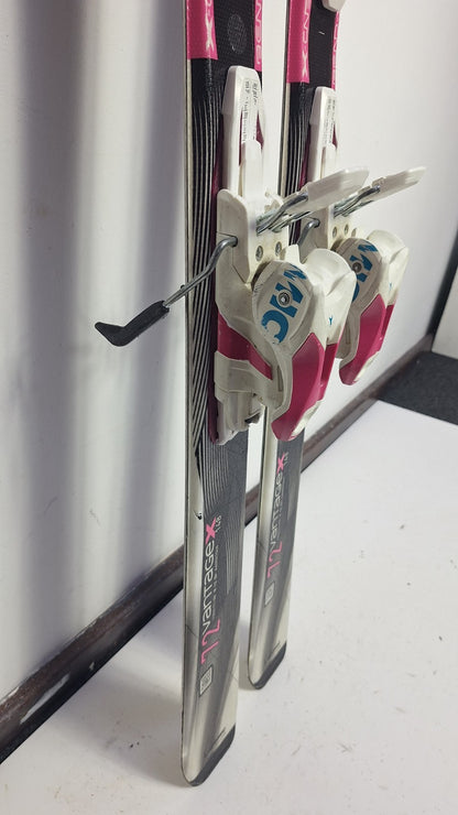 Atomic Vantage X72 148 cm Skis + Atomic 10 Bindings Winter Fun Snow