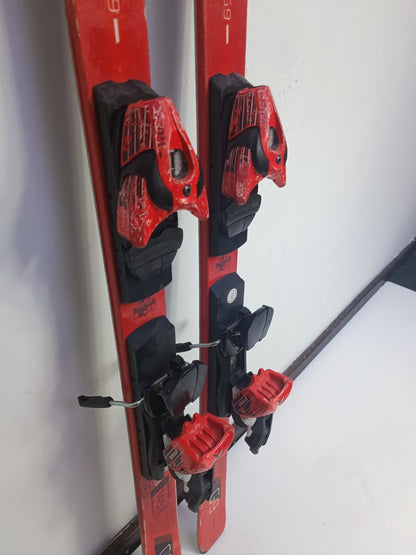 Atomic Redster G9 154 cm Ski + Atomic 10 Bindings  Winter Sport Fun
