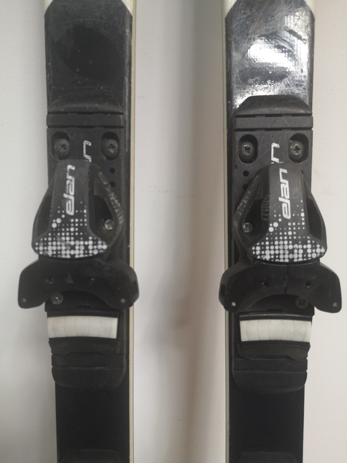 Ski Elan GSX 150 cm + fixations Elan EL 7.5 BSL. Plaisir, neige, aventure et sport hivernal