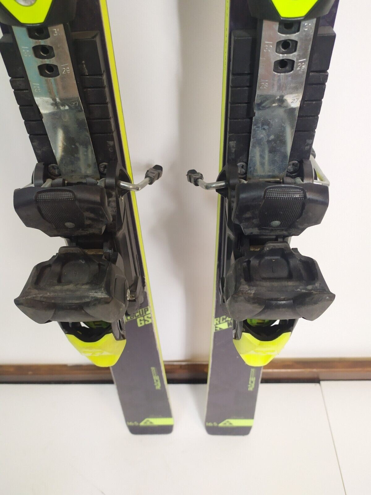 Fischer RC4 World Cup GS 165 cm Ski + Fischer RC4 Z11 Bindungen Wintersport
