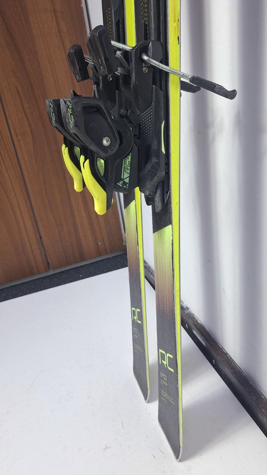 Fischer RC4 World Cup 170cm Ski + Fischer Z12 Bindings Fun Snow Winter Sport