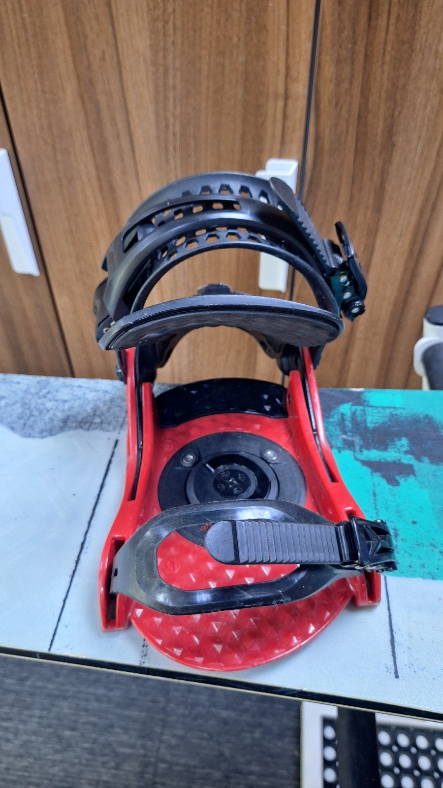 Snowboard Burton Radius 145L cm + fixations Burton M - aventure hivernale