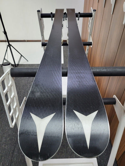 Sci Atomic Redster G9 131 cm + attacchi Atomic 7.5 Sport invernali all'aperto