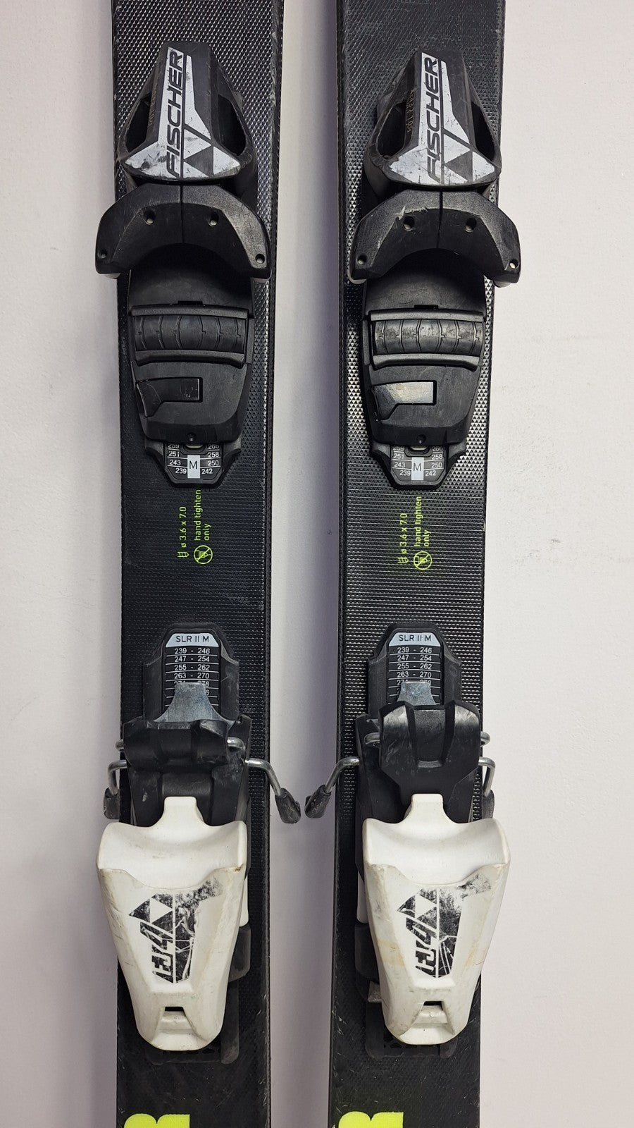 Fischer Stunner 121 cm Ski + Fisher 4.5 Bindings Winter Sports Fun Adventure