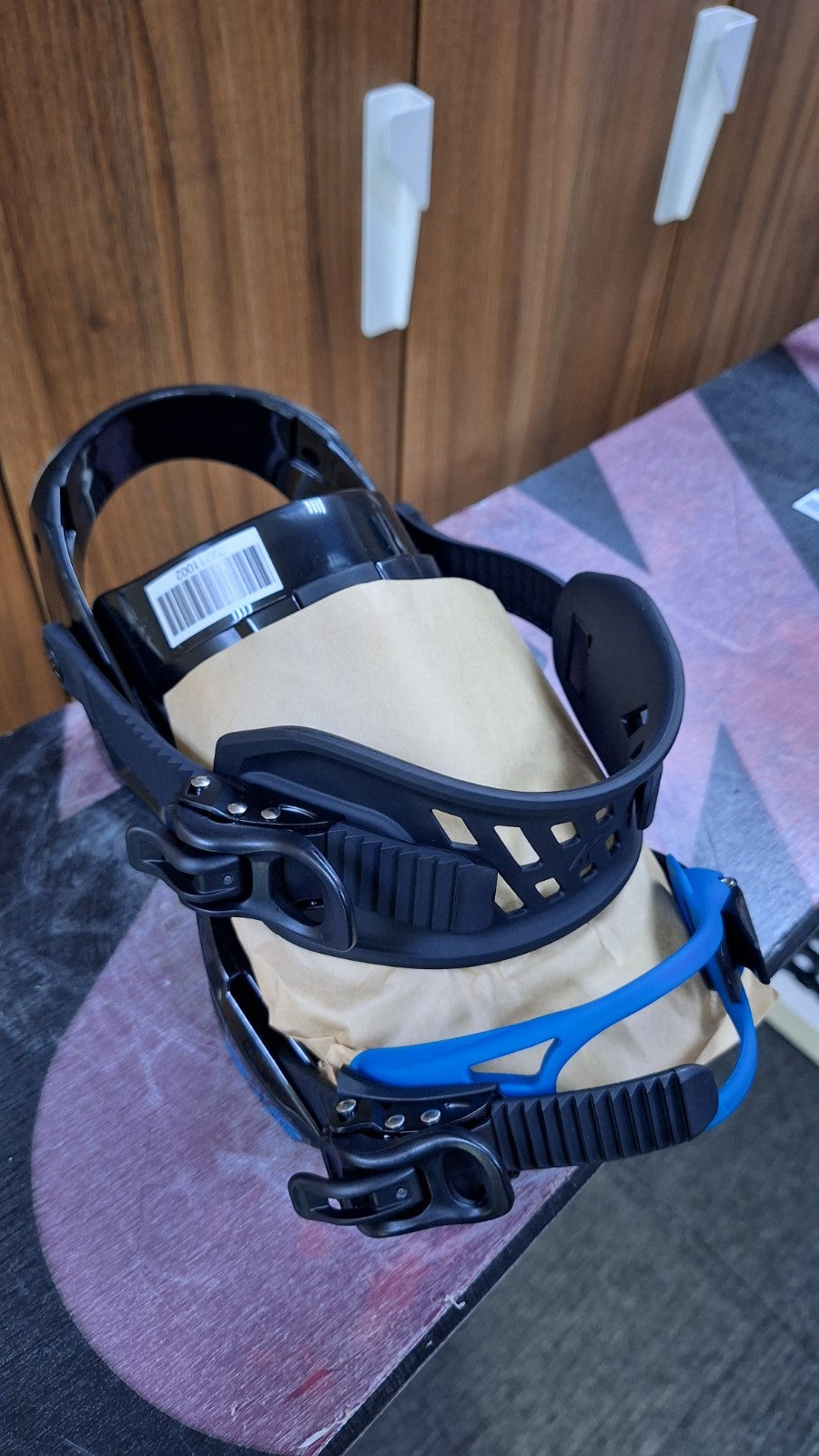 K2 Rental  EST.87  155W cm Snowboard + Brand New K2 M Bindings  Winter Snow Fun