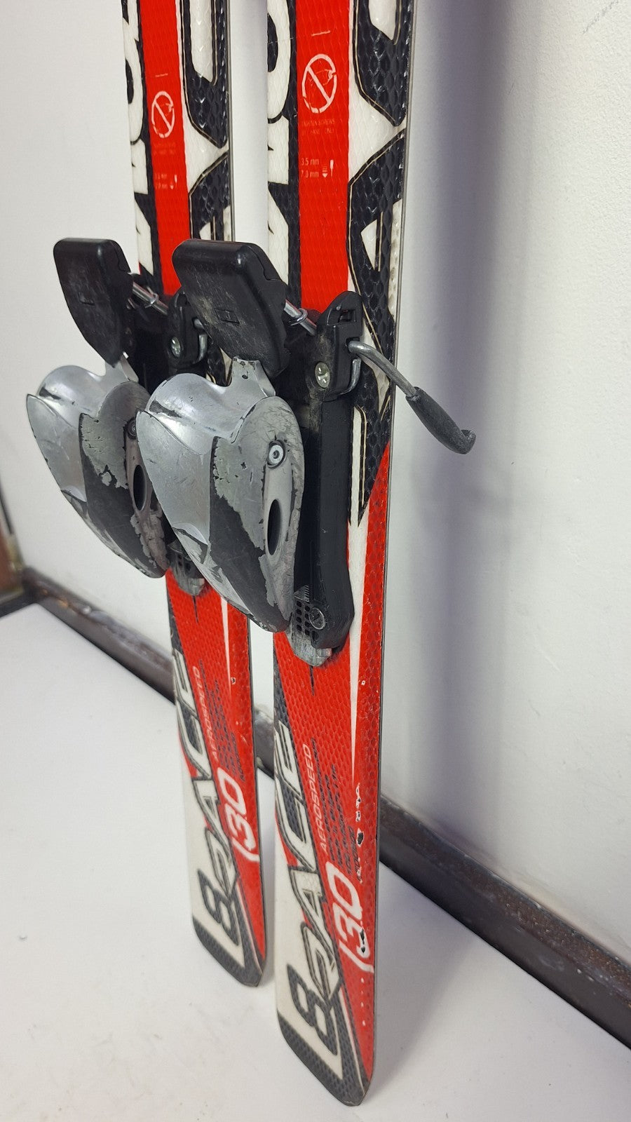 Atomic Pro Race 130 cm Ski + Tyrolia 4.5 Bindungen Wintersport Schnee
