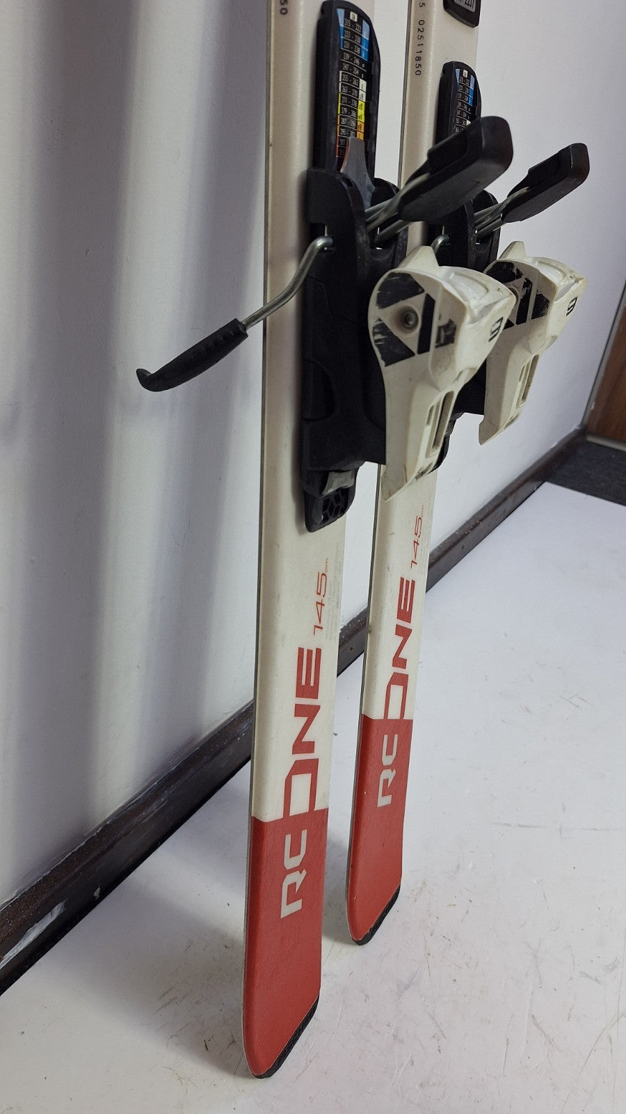 Fischer XTR RC One X 145 cm Ski + Fischer RS9 Bindungen Wintersport-Schneespaß