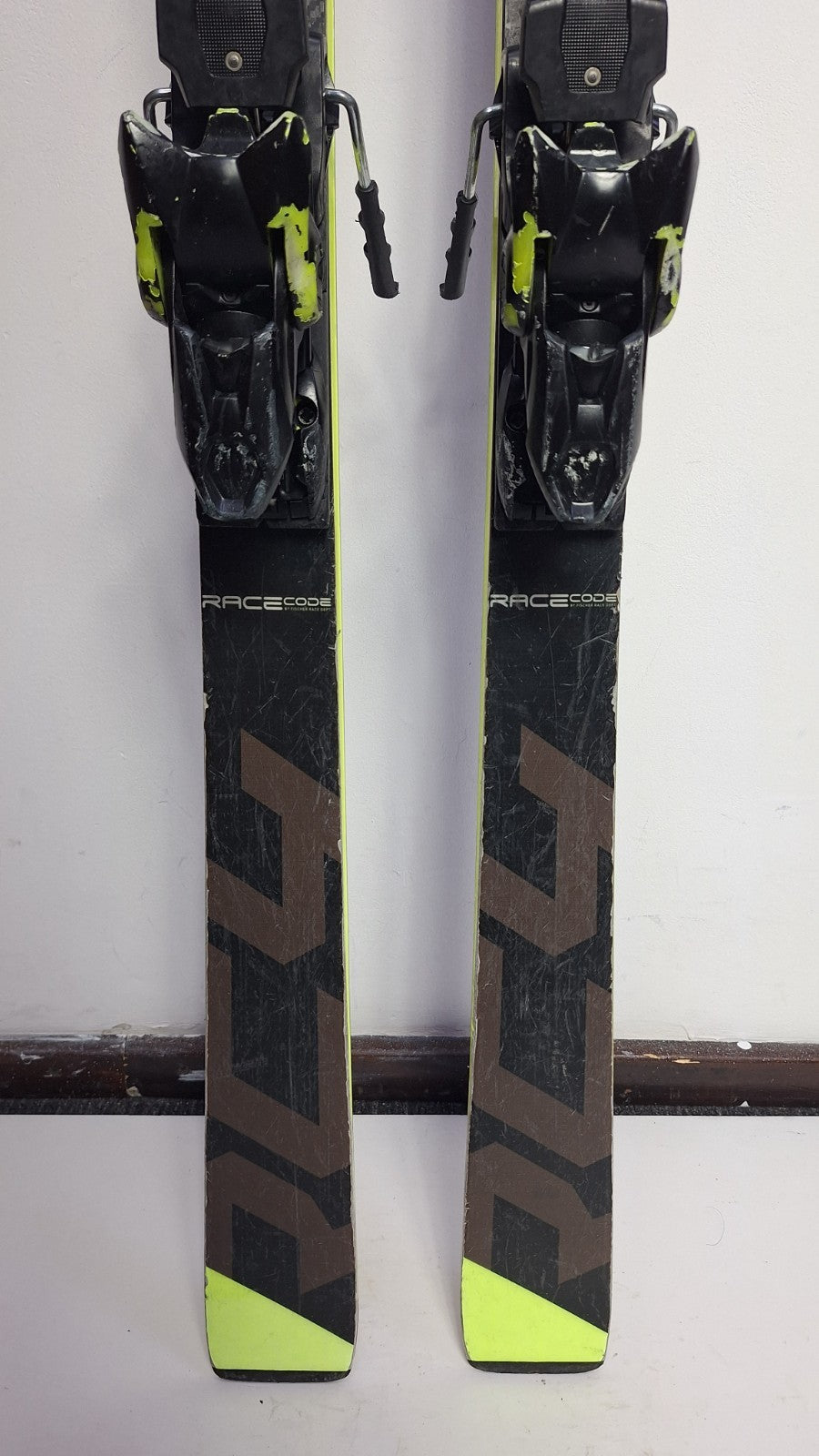 Fischer RC4 WC GS 180 cm Ski + HEAD 17 Bindung Wintersport Schneespaß