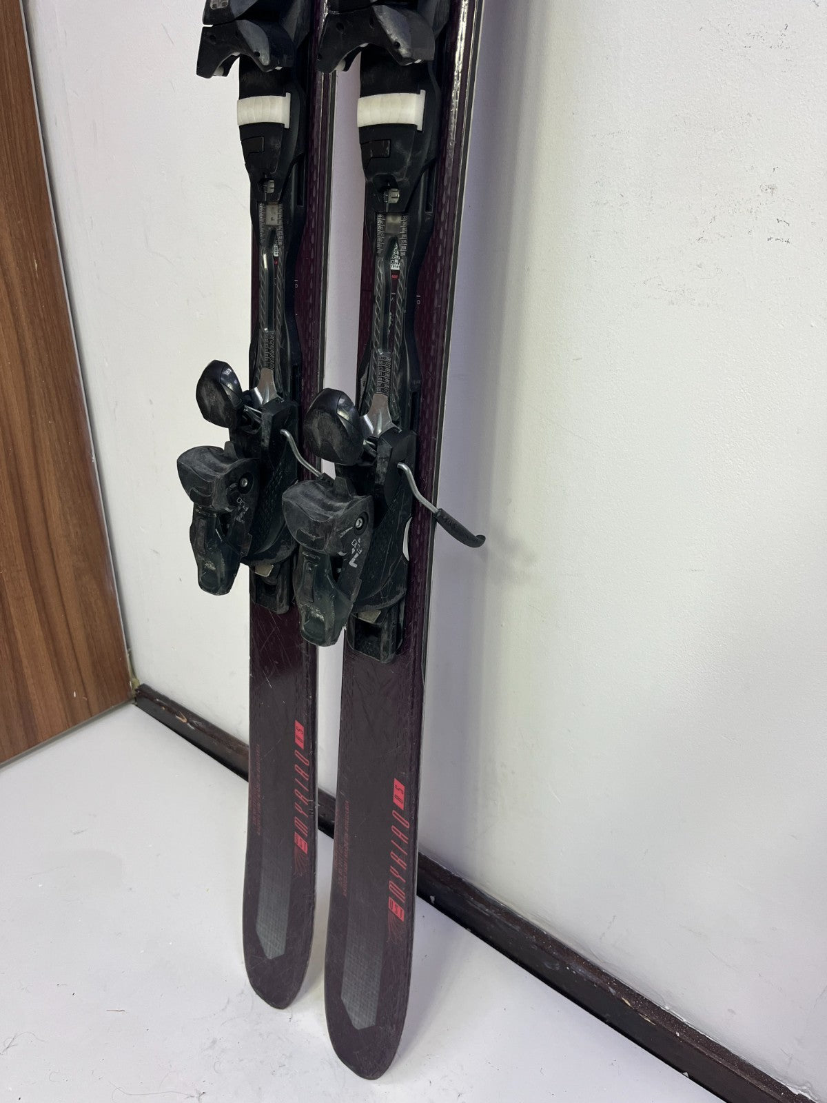 Skis Salomon Myriad 85 169cm + fixations Elan EL 10 Aventure Sport d’hiver