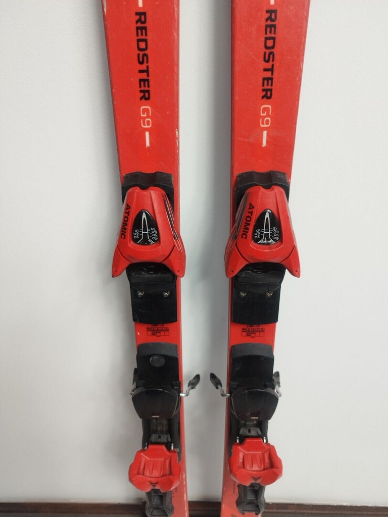Atomic Redster G9 145 cm Ski + Atomic 7.5 Bindings Winter Sport