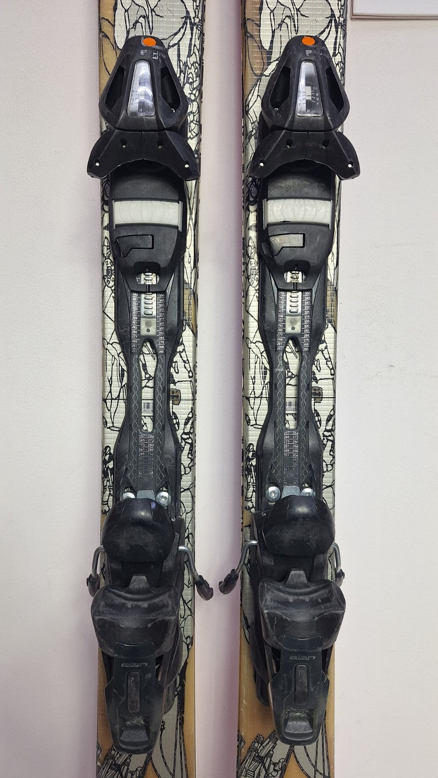 Elan Slingshot 166cm Ski + Elan EL 10  Bindings Winter Adventure Outdoor