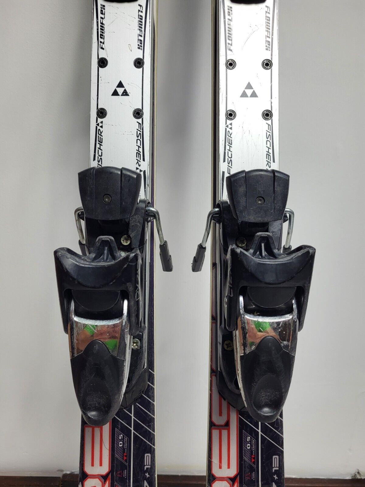 Fischer Progressor 8 170 cm Ski + Fischer 13 Bindungen Wintersport Schnee