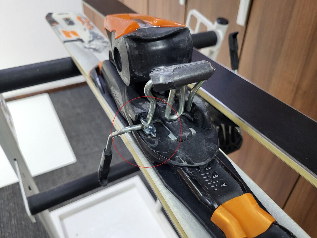 Rossignol Zenith Z1 162 cm Ski + Rossignol 10 Bindings Winter
