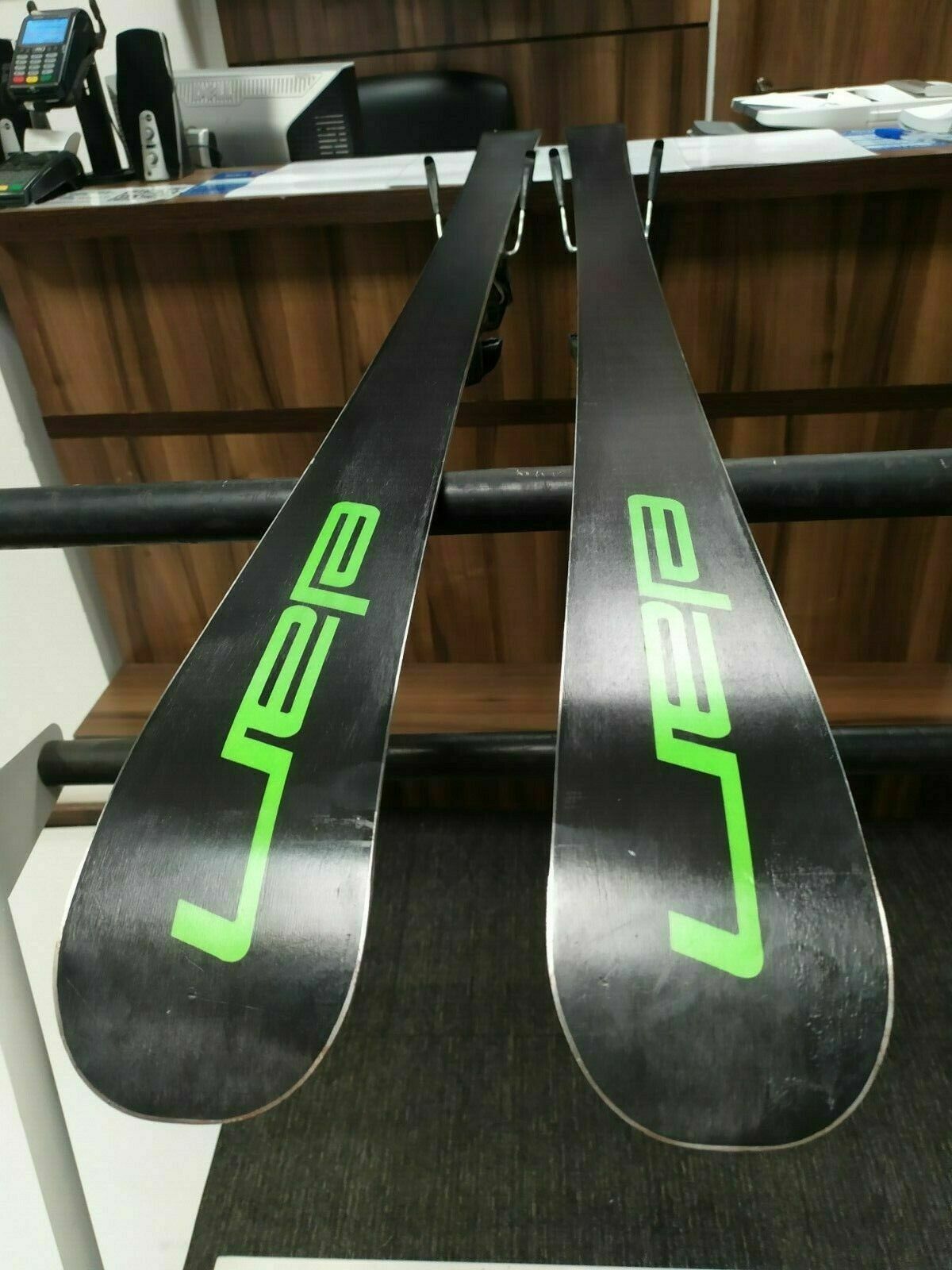 Elan Race RCG 142 cm Ski + Elan EL 7.5 Bindungen Winterspaß Schneeabenteuer Sport