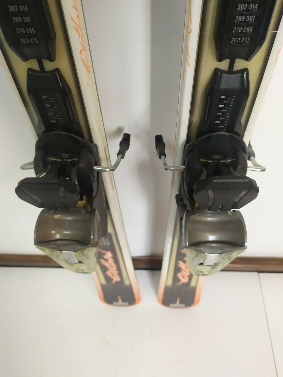Sci Dynastar Outland 156 cm + attacchi Look 12 Sport invernali Neve Outdoor