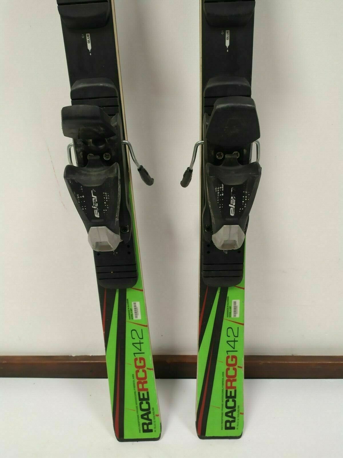 Elan Race RCG 142 cm Ski + Elan EL 7.5 Bindungen Winterspaß Schneeabenteuer Sport