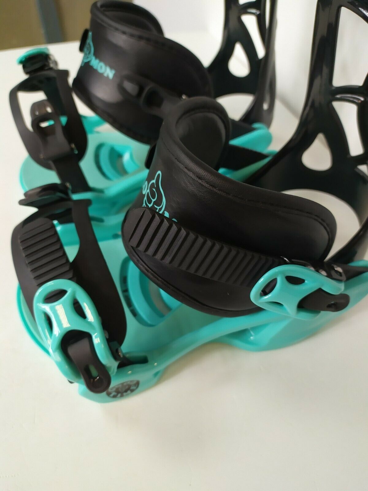 Salomon GoodTime BRAND NEW Snowboard Bindings Size XS Adventure Snow Winter