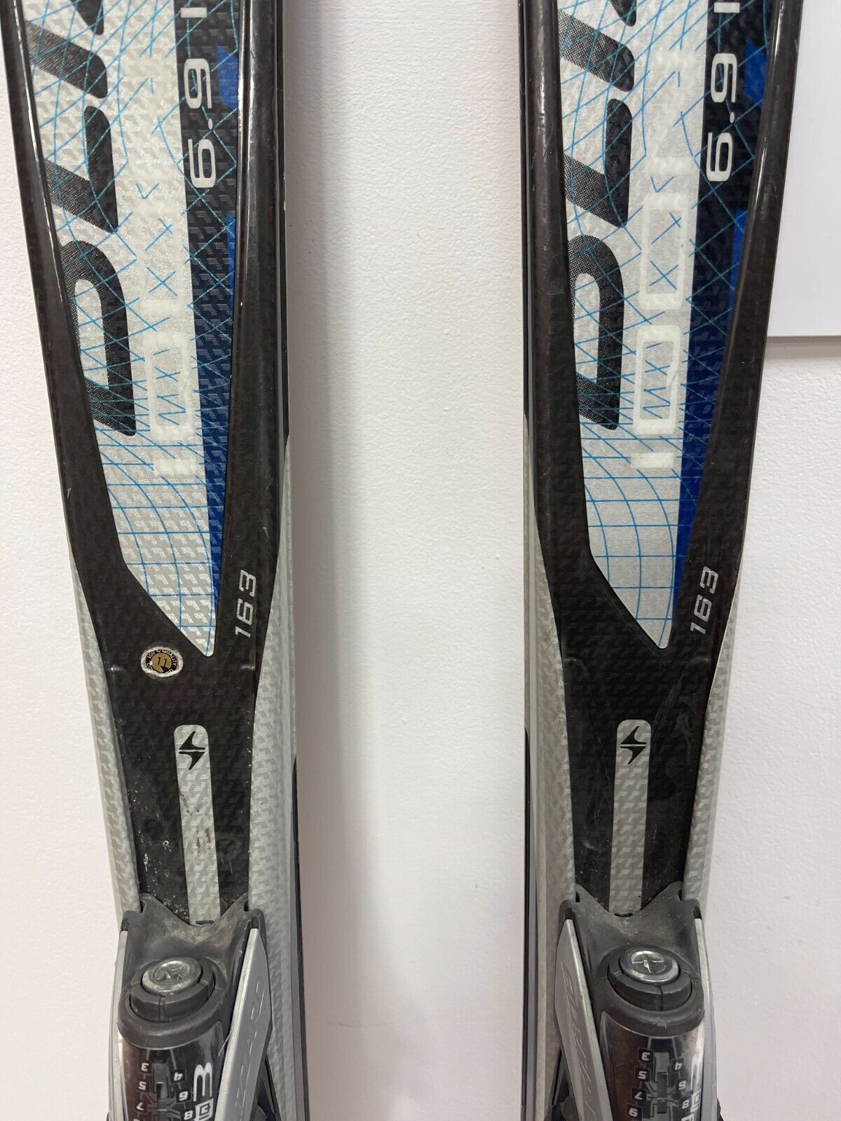 Blizzard 6.9 163 cm Ski + fixations Blizzard 10 Hiver Sport Plaisir Aventure
