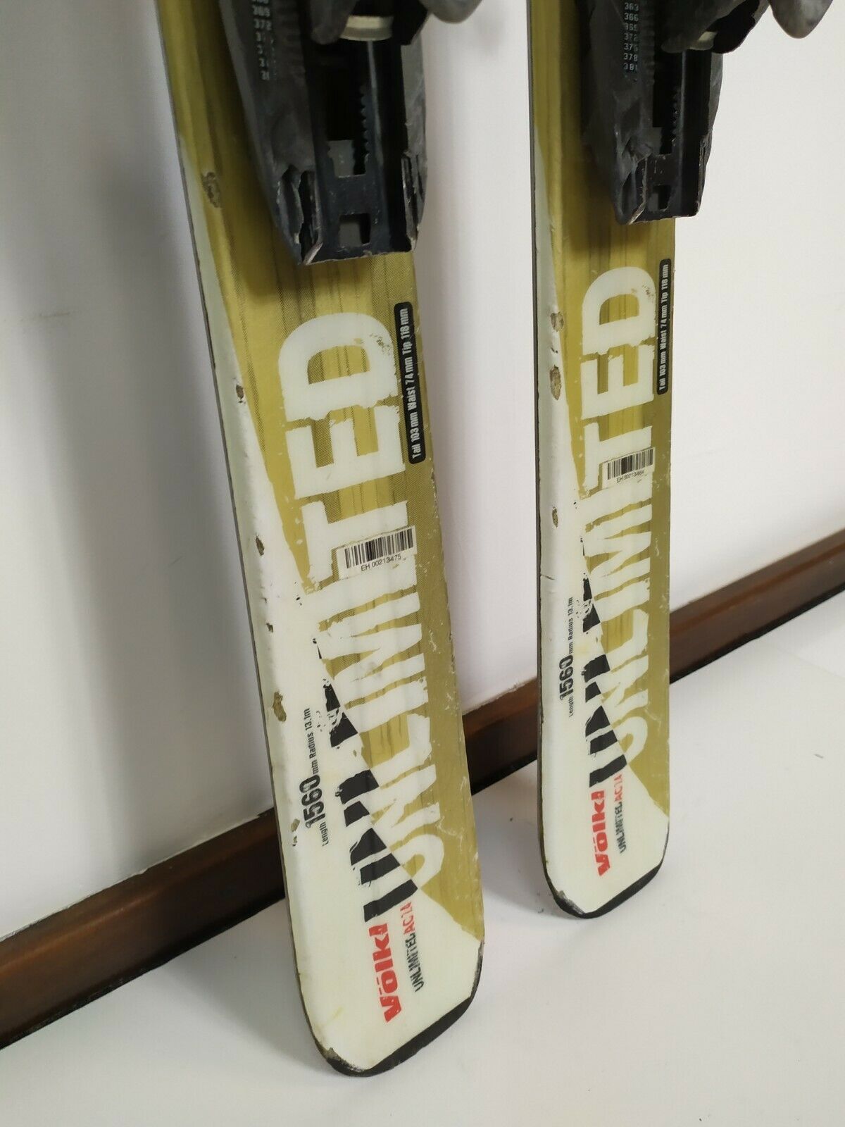 Ski Volkl Unlimited AC7.4 156 + fixations Rossignol 9.5 Hiver Plaisir Extérieur CBS