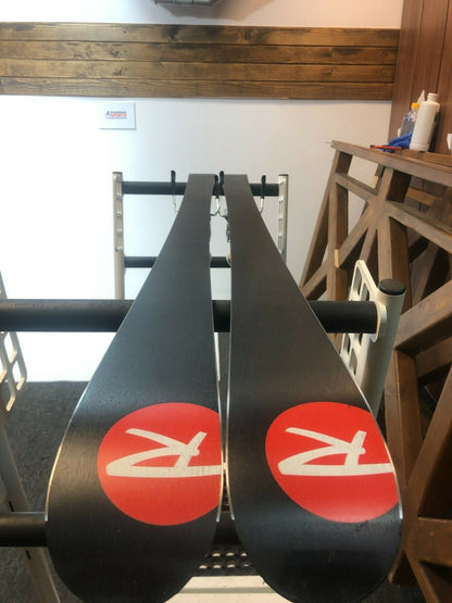 Ski Rossignol Hero FIS GS Pro 144 cm + fixations Look Xpress 7 NEUVES hiver