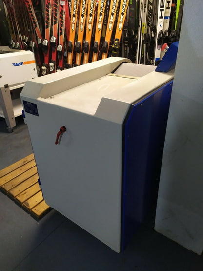 Machine de fartage et d'affûtage de skis et snowboards CSA, sport d'hiver, fabriquée en Suisse