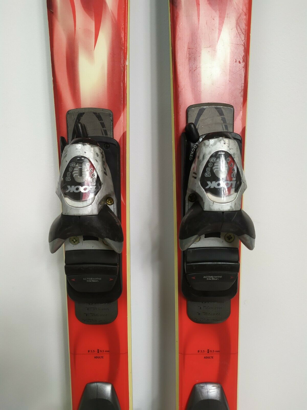 Dynastar Troubled Youth 147 cm Ski + Look 11 Bindings Snow Fun Sport Winter