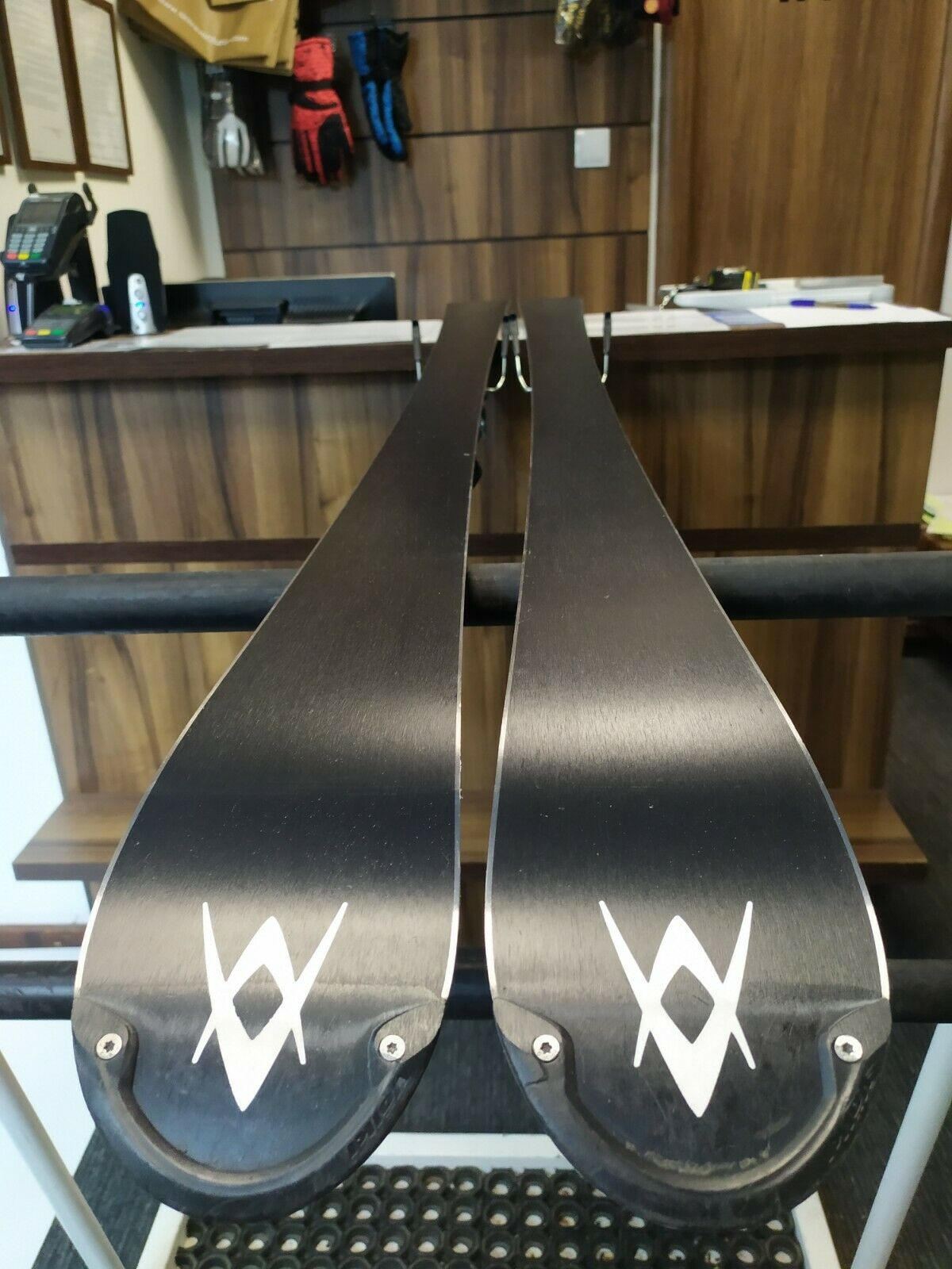 Ski Volkl Unlimited AC7.4 156 + fixations Rossignol 9.5 Hiver Plaisir Extérieur CBS