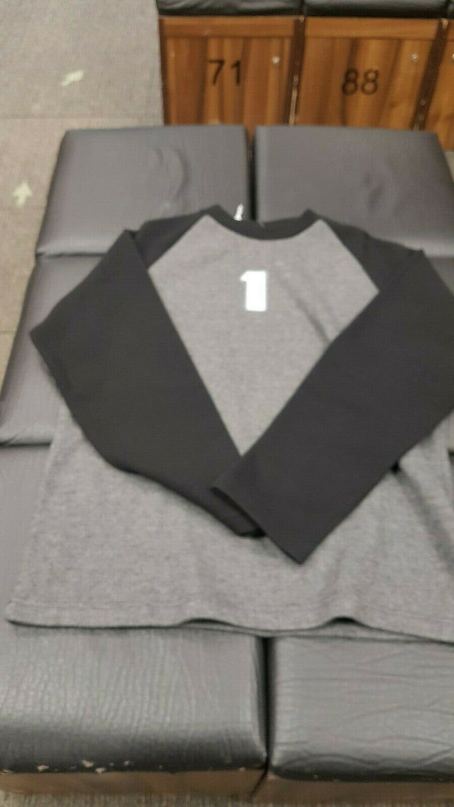 Phiokka Outdoor Snowboard Sporty Warm Winter Ski Comfy Top Size XL BRAND NEW