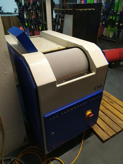 Machine de fartage et d'affûtage de skis et snowboards CSA, sport d'hiver, fabriquée en Suisse