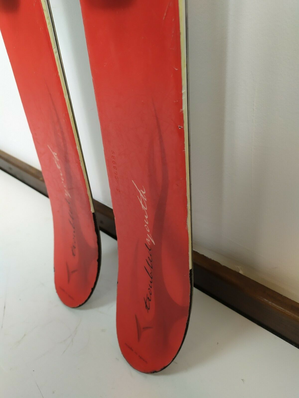 Dynastar Troubled Youth 147 cm Ski + Look 11 Bindings Snow Fun Sport Winter
