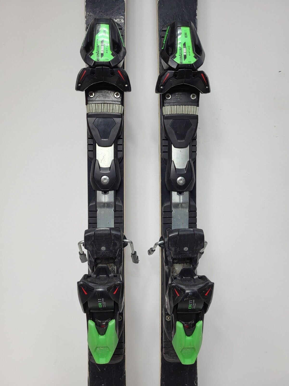 Elan GSX Race 166 cm Ski + fixations Elan ER 11 Hiver Plaisir Neige Aventure Sport