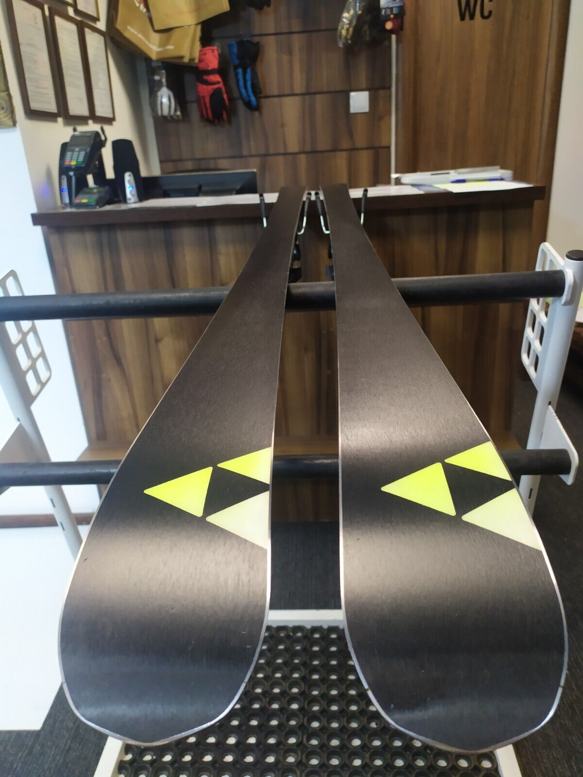 Ski Fischer RC4 GS 183 cm + fixations Tyrolia 10 neuves BSL Sports d’hiver Plaisir