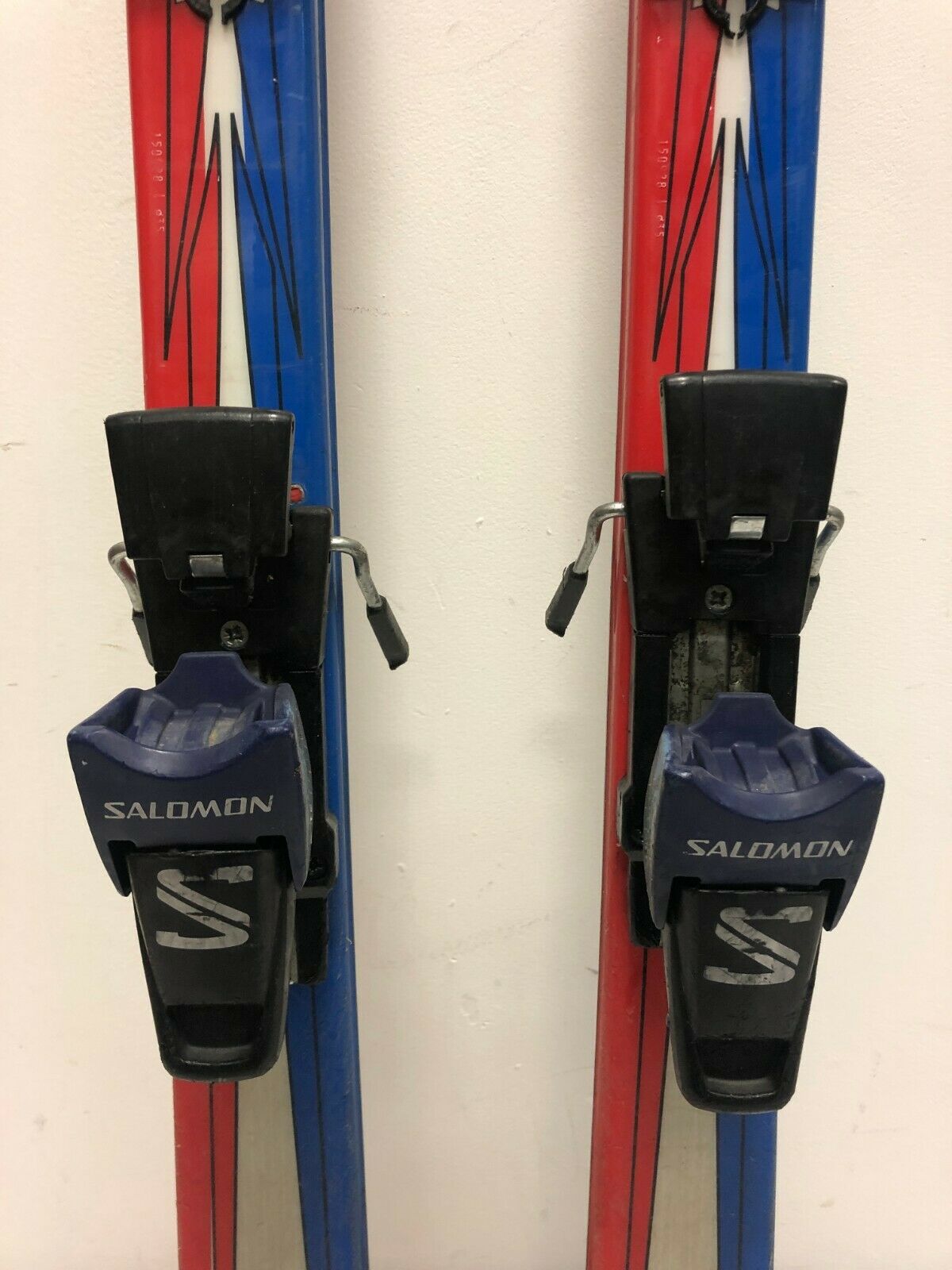 K2 Magic 150 cm Ski + Salomon 4.5 Bindungen Winter Schnee Outdoor Spaß Sport