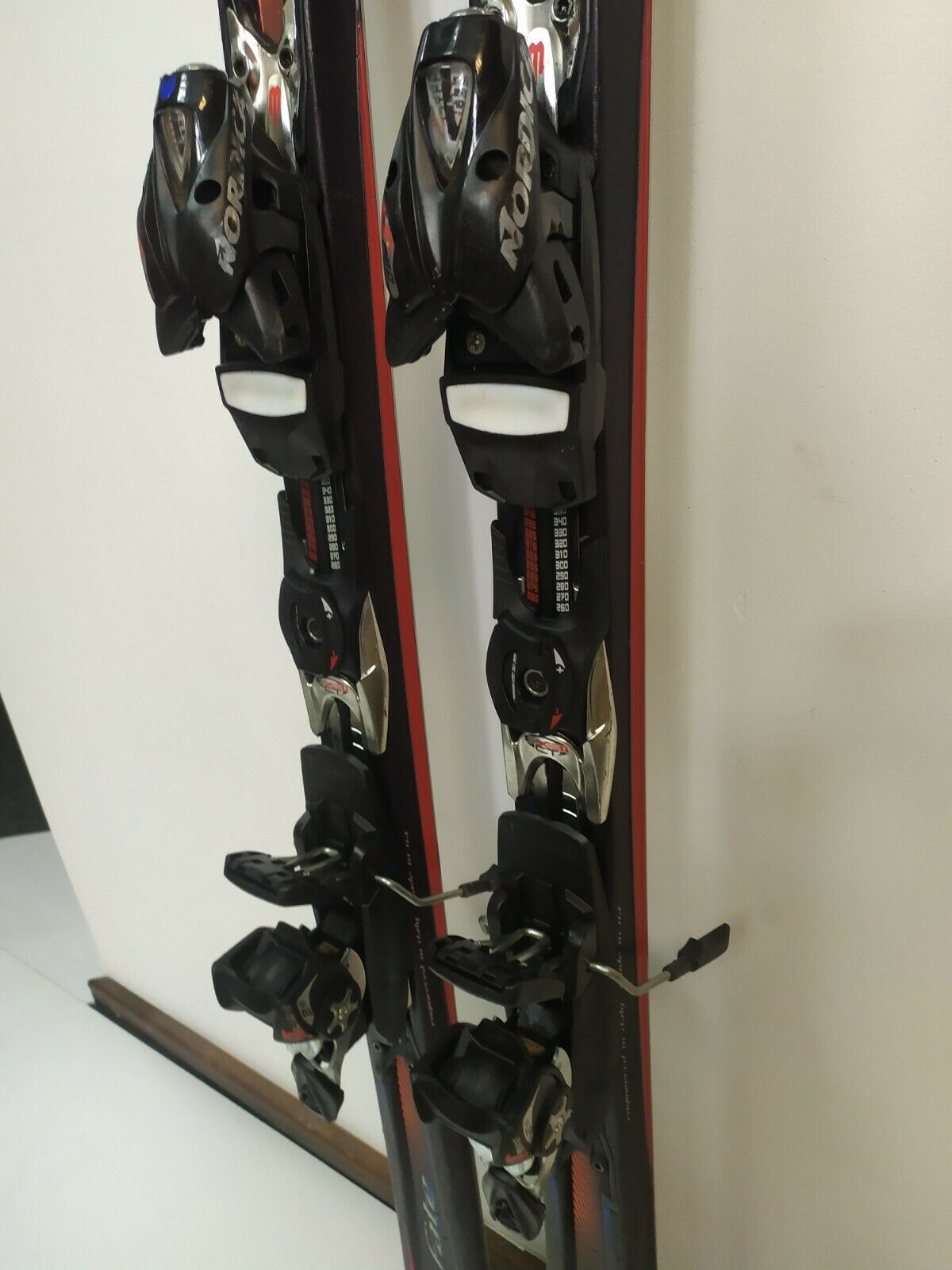 Nordica Fate 178 cm Ski + Nordica Bindungen Winter Schneesport Outdoor