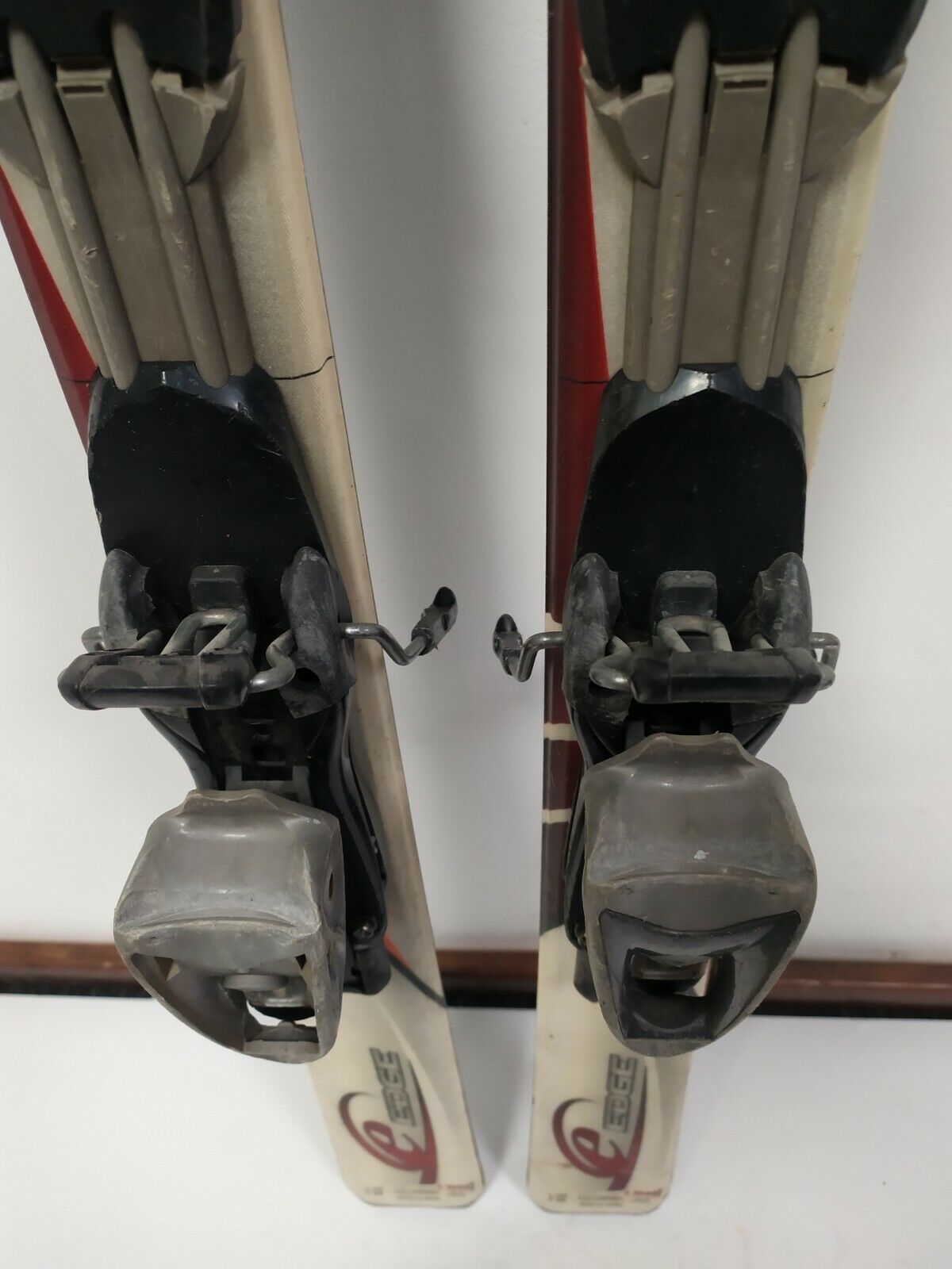 Rossignol Edge 150 cm Ski + Rossignol Axium 10 Bindings Outdoor Sport Winter CBS
