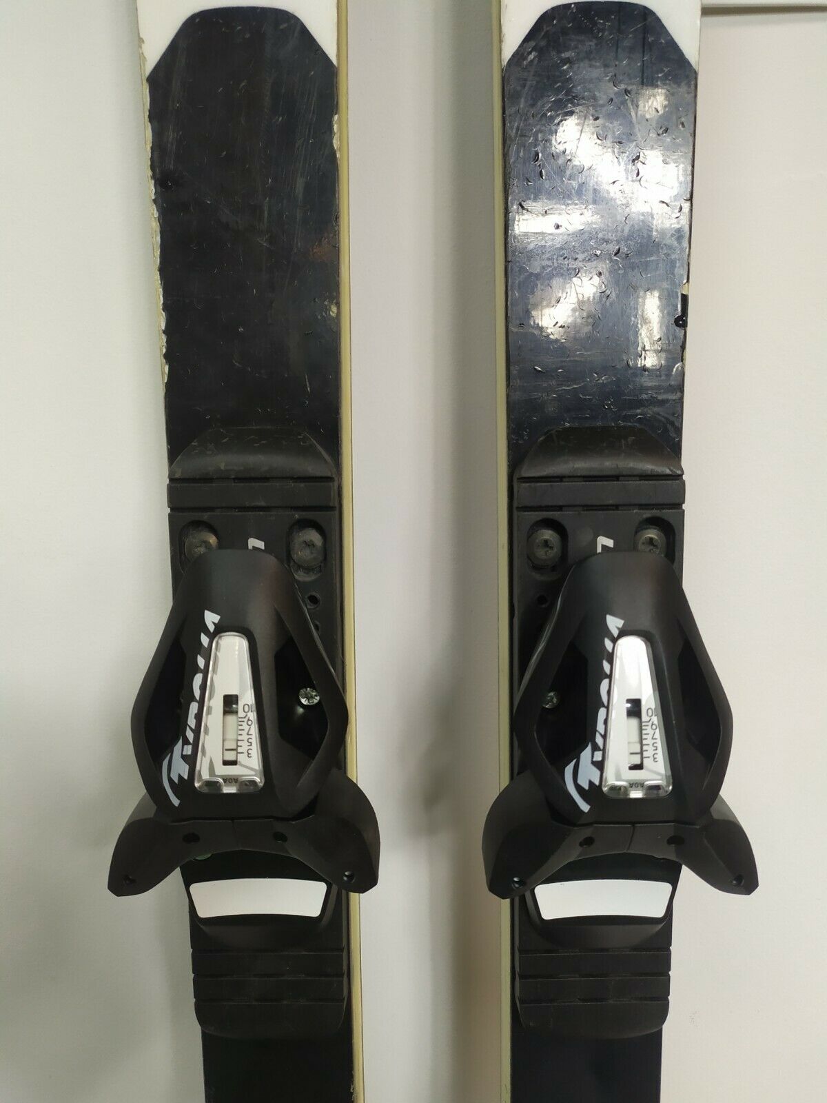 Elan Race GSX 176 cm Skis + New Tyrolia SX10 Bindings Winter Fun Snow BSL