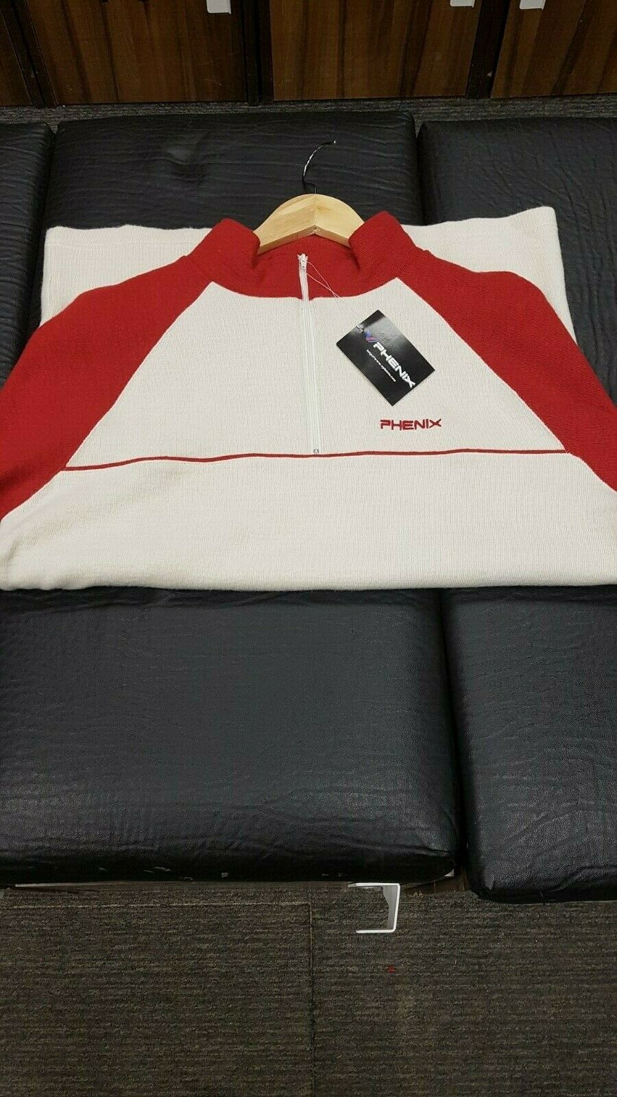 Vphenix 1/2 zip Warm Winter Ski Practical Comfy Casual Sport Size L BRAND NEW