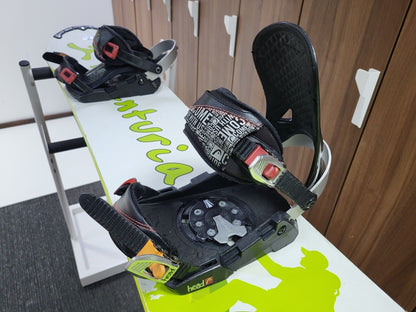 Traventuria 150 cm Snowboard + HEAD Rental M Bindings Snow Adventure  Winter Fun