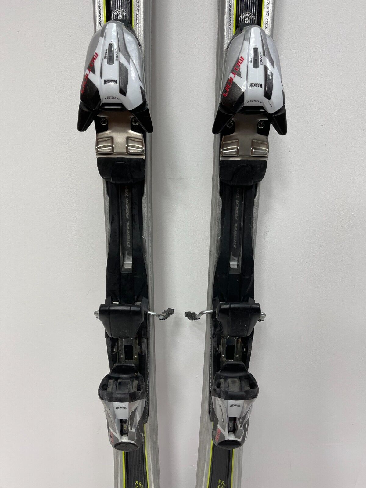 Völkl Racetiger Slalom Carver 168 cm Ski + Marker Motion 11 Bindings Winter Fun
