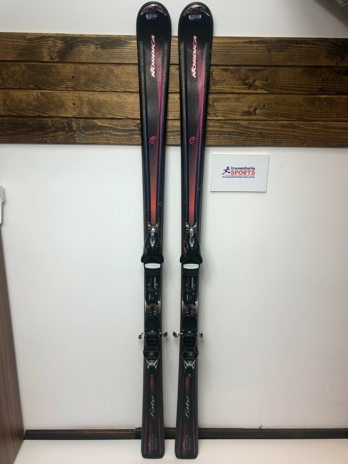 Sci Nordica Fate 178 cm + attacchi Nordica PRO 2S Avventura all'aria aperta Sport invernali