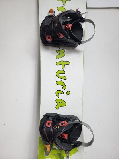 Traventuria 150 cm Snowboard + HEAD Rental M Bindings Snow Adventure  Winter Fun