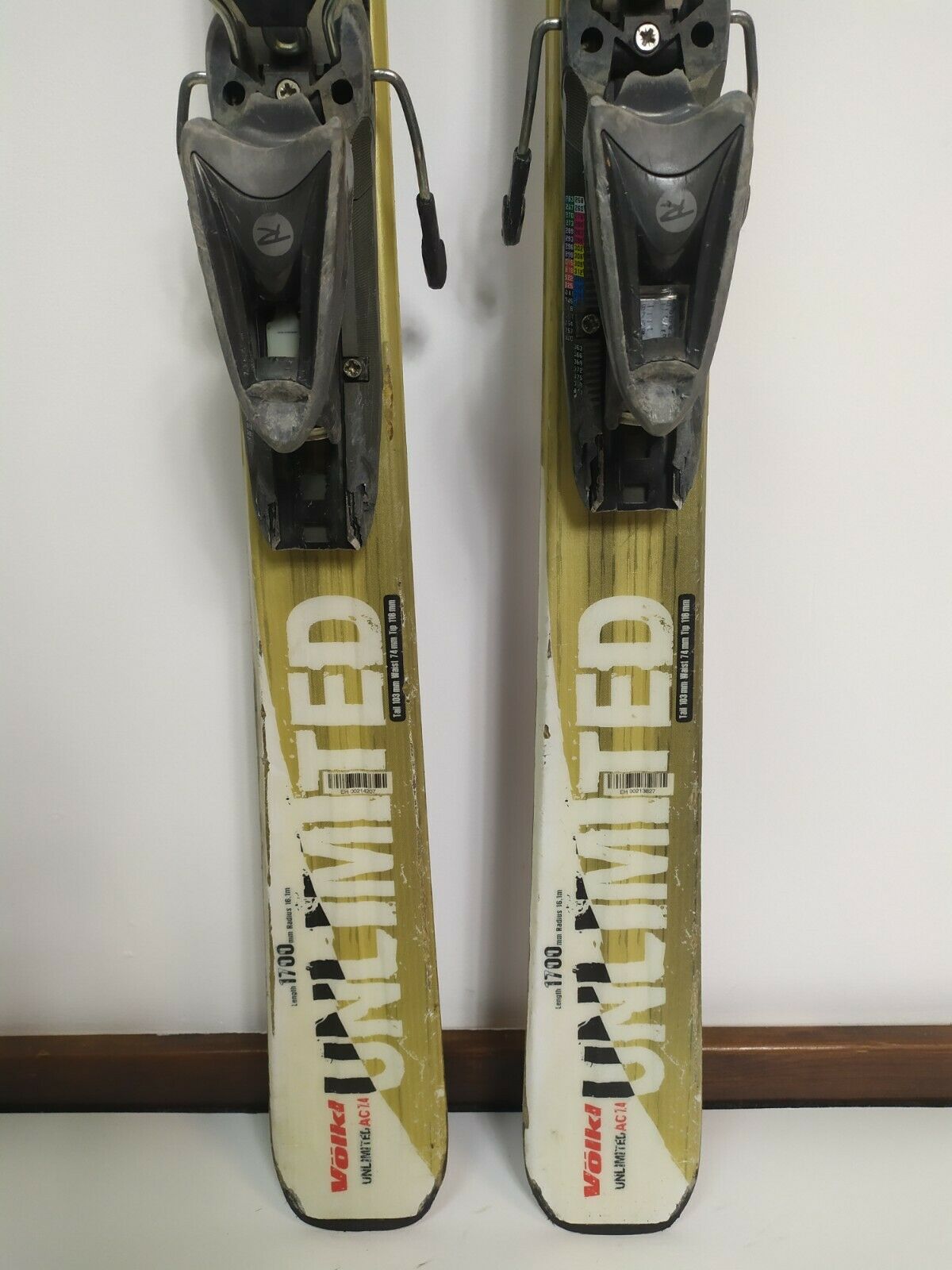 Ski Völkl Unlimited AC 7.4 170 cm + fixations Rossignol 9.5 Hiver Extérieur CBS
