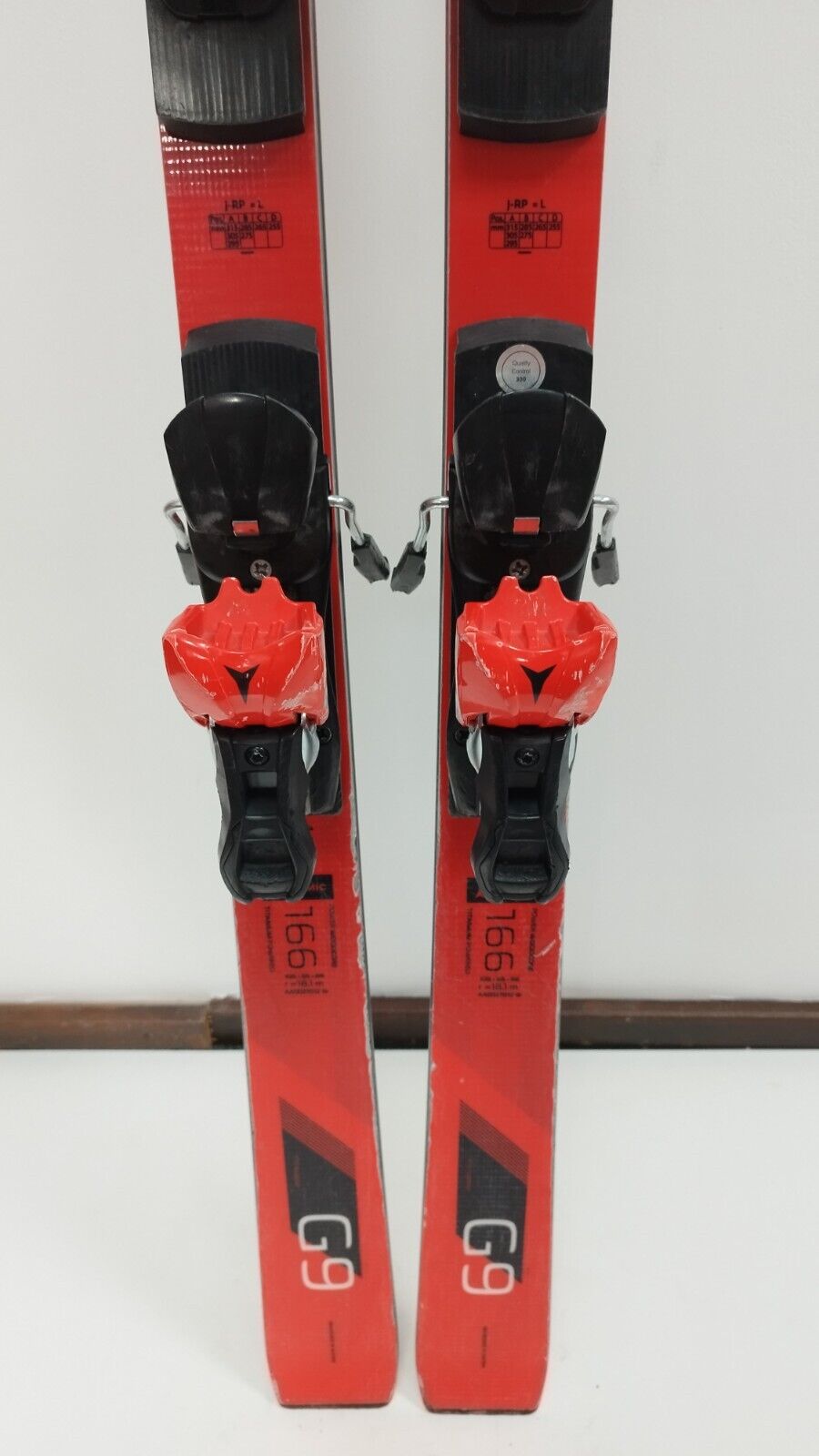 Atomic Redster G9 166 cm Ski + Atomic 12 Bindings Winter Fun Snow FIS Slope